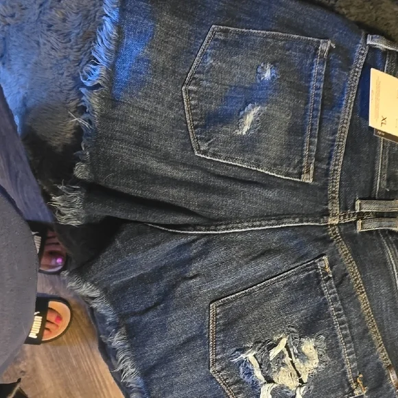 Denim Button-Up Women's Shorts - Picture 3 of 4